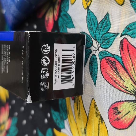 Dr. Brandt Vacuum Cleaner Pore Purifying Mask - Picture 7 of 11